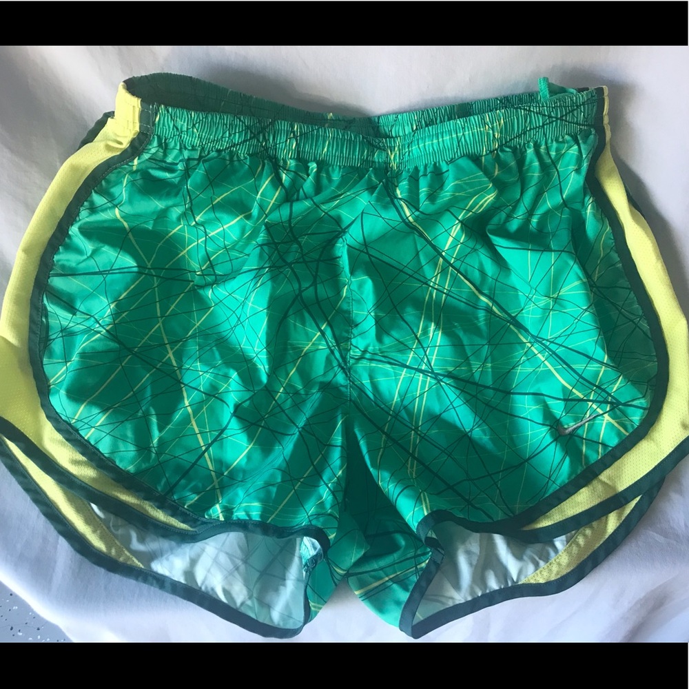 Nike dri fit women’s running shorts L